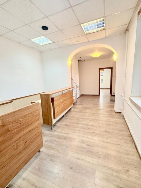 Mosilor, vila D+P+1+M; ideala birouri, clinica, after school, comision 0%