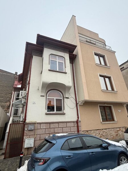 Mosilor, vila D+P+1+M; ideala birouri, clinica, after school, comision 0%